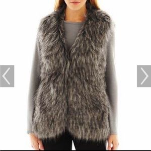Nicole Miller faux fur vest size extra small